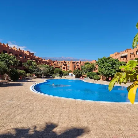 Апартаменты Casa Soleada Close To The Sea + Beach, Wifi, 2 Pools, Terrace, Sea View, Sat-tv Гранадилла-де-Абона